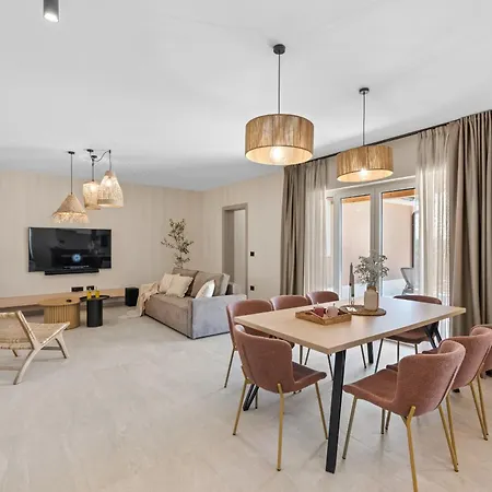 Pet Friendly For Up To 8 People With Private Pool & Playground In Istria Vila *