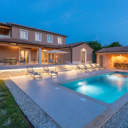 Pet Friendly For Up To 8 People With Private Pool & Playground In Istria * Pazin