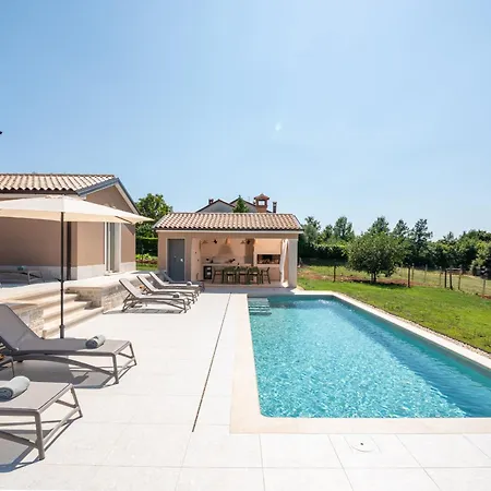 Pet Friendly For Up To 8 People With Private Pool & Playground In Istria Vila