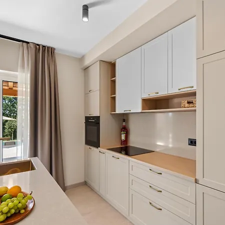 Pet Friendly For Up To 8 People With Private Pool & Playground In Istria Vila