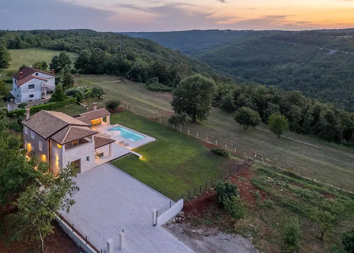Pet Friendly For Up To 8 People With Private Pool & Playground In Istria * Pazin