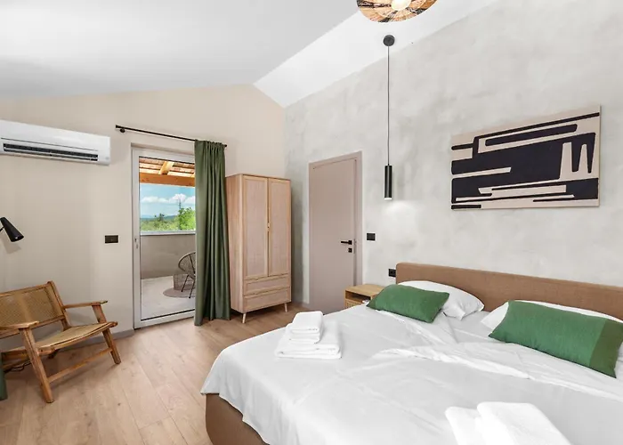 Villa Pet Friendly For Up To 8 People With Private Pool & Playground In Istria *