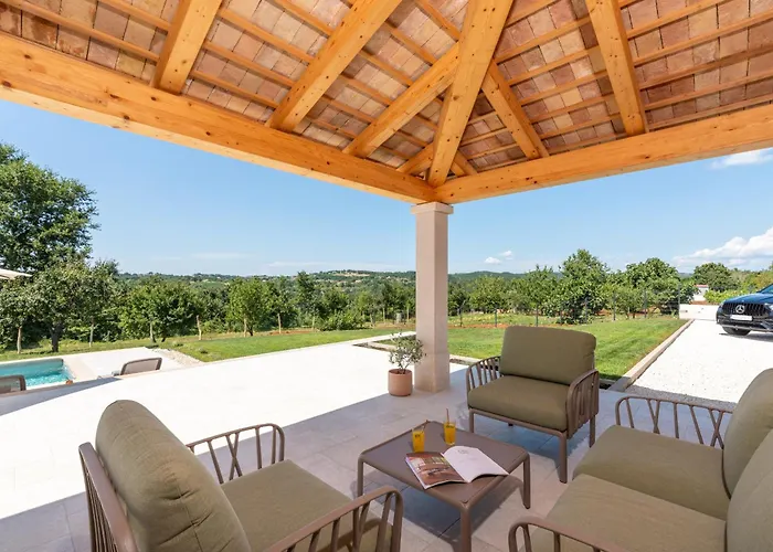 Pet Friendly For Up To 8 People With Private Pool & Playground In Istria Pazin